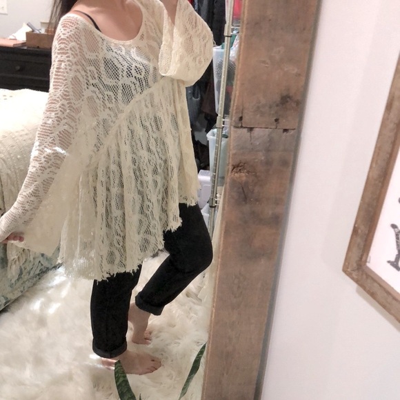 Free People boho crochet knit oversized top size xsmall/small - Picture 4 of 7